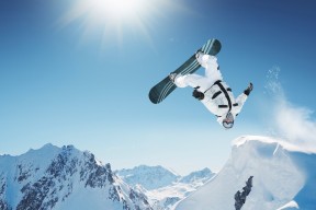 乐动体育官网-杜兰特连斩十二场，掘金逆境挑战巅峰